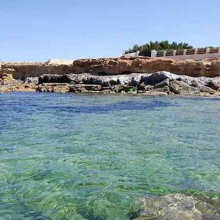 A Due Passi Dal Mare