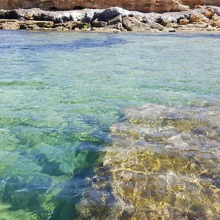 A Due Passi Dal Mare *